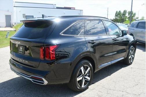 2022 Kia Sorento S