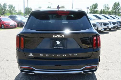 2022 Kia Sorento S