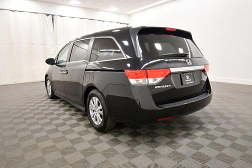 Crystal Black Pearl 2016 Honda Odyssey SE