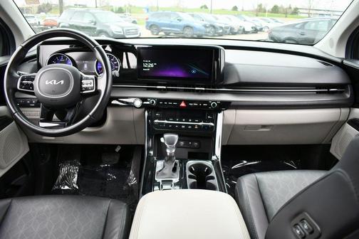2022 Kia Carnival SX