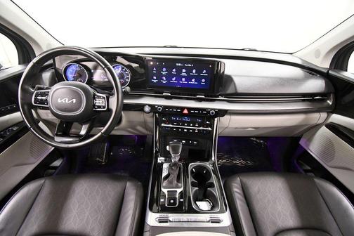 2022 Kia Carnival SX