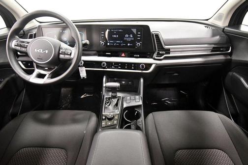 Gravity Gray 2025 Kia Sportage LX