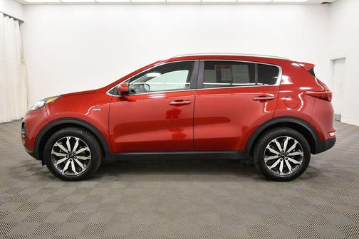 Hyper Red 2017 Kia Sportage EX