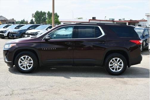 2021 Chevrolet Traverse LT Cloth