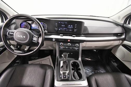 2024 Kia Carnival LX