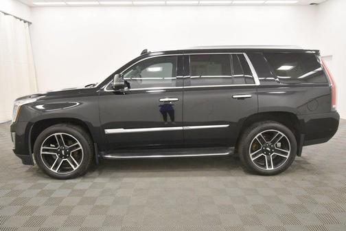2017 Cadillac Escalade Luxury