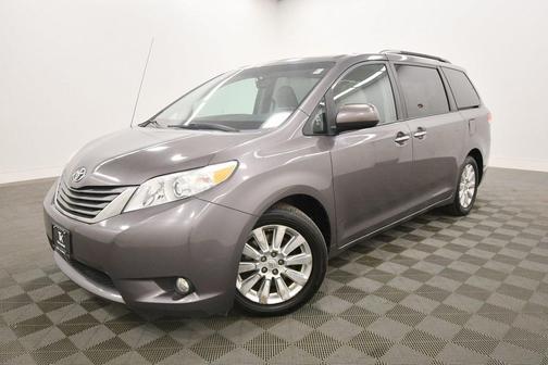 2014 Toyota Sienna XLE
