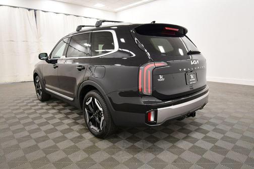 Ebony Black 2025 Kia Telluride EX