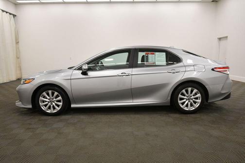 Celestial Silver Metallic 2019 Toyota Camry LE