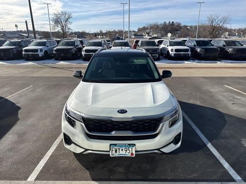 2021 Kia Seltos S