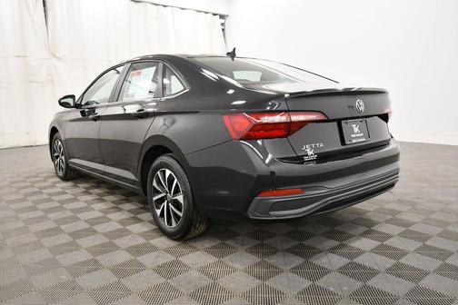 Deep Black Pearl 2024 Volkswagen Jetta 1.5T S