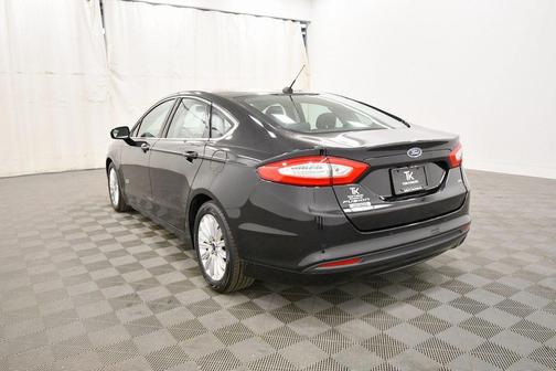 2016 Ford Fusion Energi SE Luxury