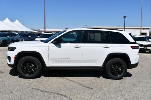 2024 Jeep Grand Cherokee Altitude