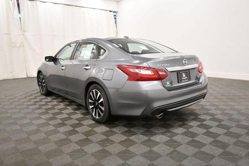 Gun Metallic 2018 Nissan Altima 2.5 SV
