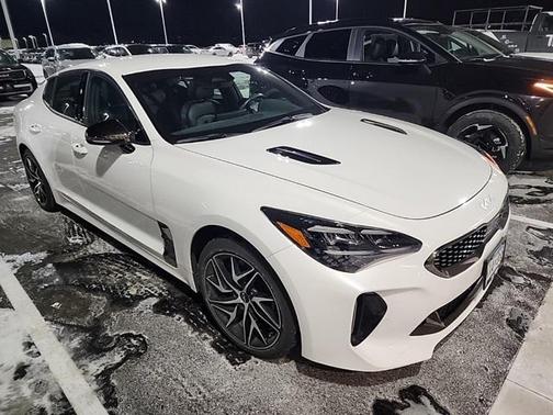 2023 Kia Stinger GT-Line