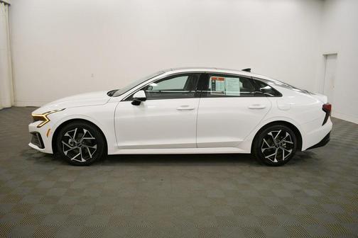 2025 Kia K5 EX
