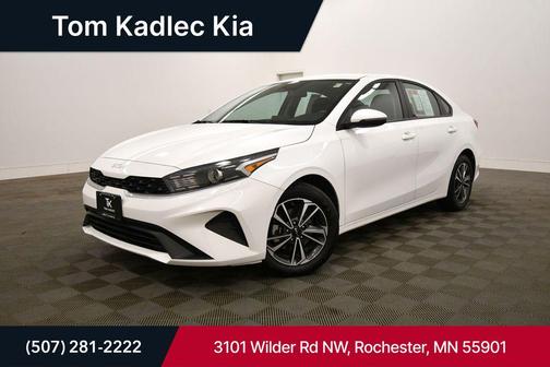 Snow White Pearl 2024 Kia Forte LXS