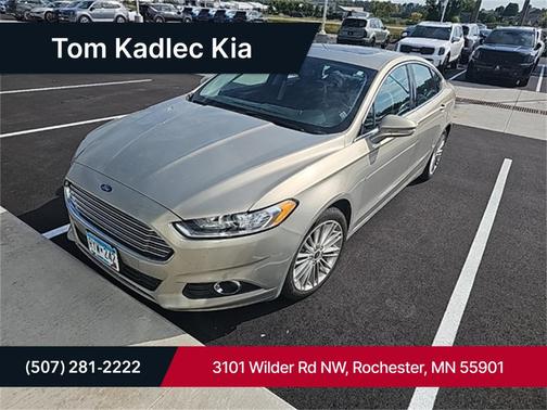 2016 Ford Fusion SE
