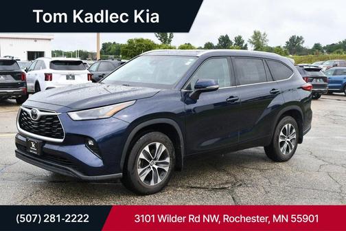 2022 Toyota Highlander XLE