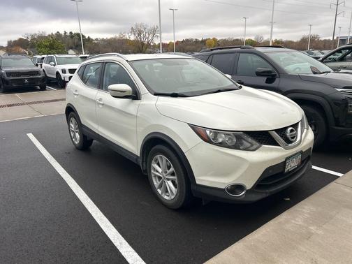 2017 Nissan Rogue Sport SV