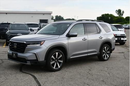 2025 Honda Pilot Touring 8-Passenger
