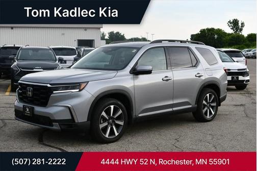 2025 Honda Pilot Touring 8-Passenger