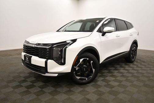 Snow White Pearl 2026 Kia Sportage SX Turbo