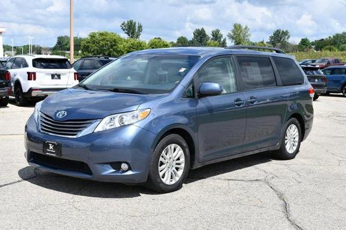 2014 Toyota Sienna XLE