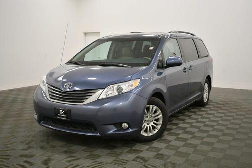 2014 Toyota Sienna XLE