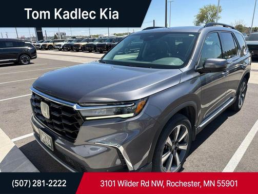 Gray 2023 Honda Pilot Touring 8-Passenger