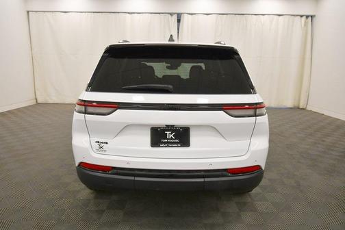 2022 Jeep Grand Cherokee Altitude