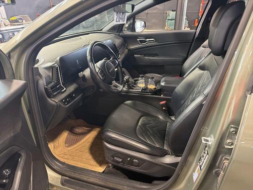 Jungle Green 2023 Kia Sportage X-Line