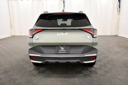 Jungle Green 2023 Kia Sportage X-Line