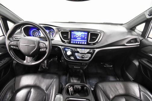 2020 Chrysler Pacifica L