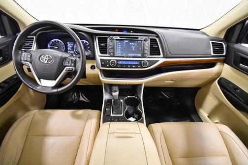 2017 Toyota Highlander 