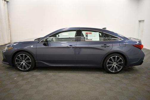 2019 Toyota Avalon XSE