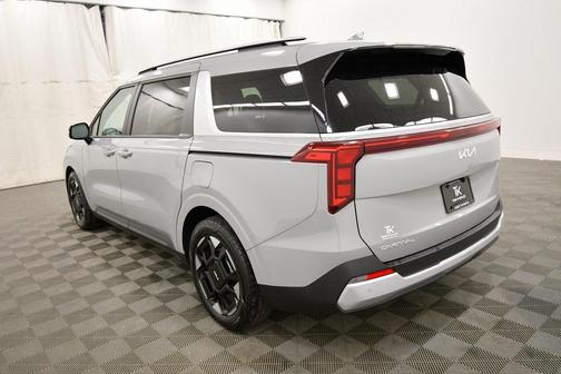 2025 Kia Carnival EX