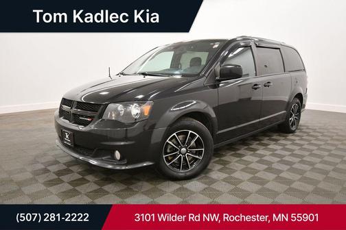 Black Onyx Crystal Pearlcoat 2019 Dodge Grand Caravan GT
