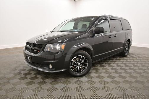 Black Onyx Crystal Pearlcoat 2019 Dodge Grand Caravan GT