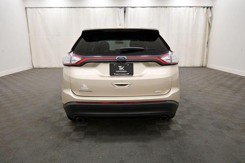 White Gold Metallic 2018 Ford Edge SE