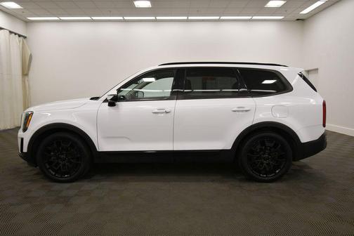 Glacial White Pearl 2021 Kia Telluride SX