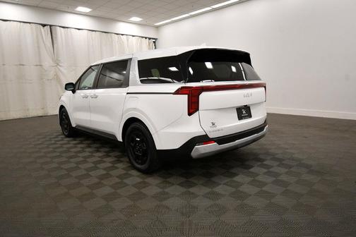 Snow White Pearl 2025 Kia Carnival LXS