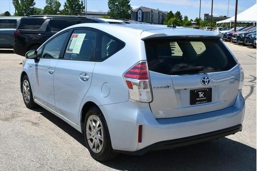 2015 Toyota Prius v Three