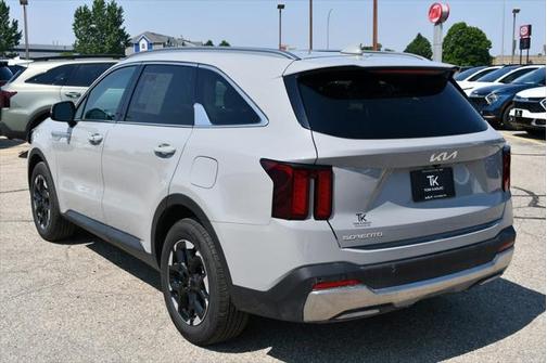 2024 Kia Sorento S