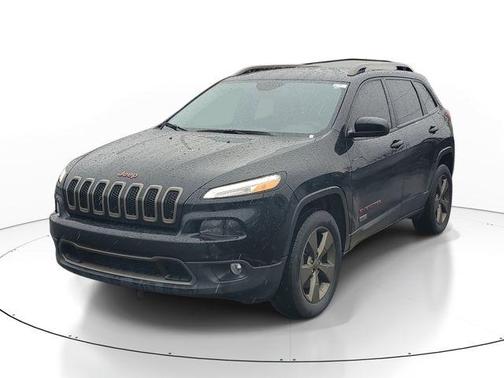 Diamond Black 2017 Jeep Cherokee Latitude