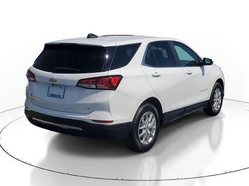 Summit White 2024 Chevrolet Equinox LT
