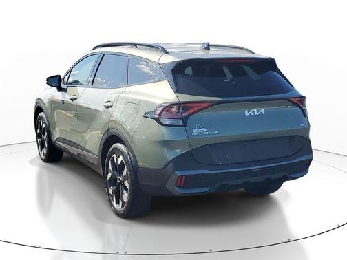 Jungle Green 2024 Kia Sportage X-Line