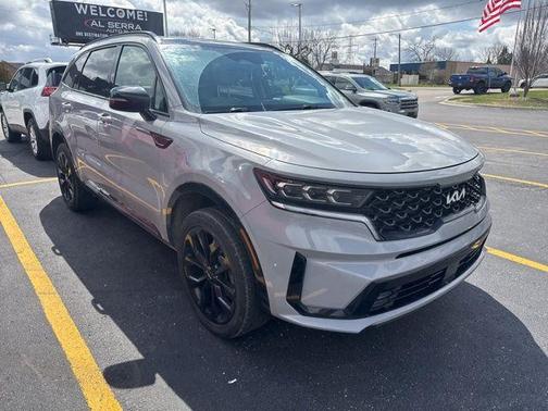 Wolf Gray 2022 Kia Sorento SX