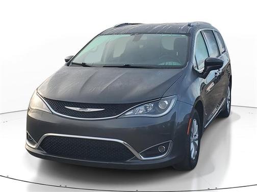 2019 Chrysler Pacifica Touring-L