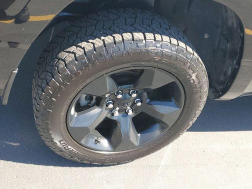 Diamond Black 2019 RAM 1500 Big Horn